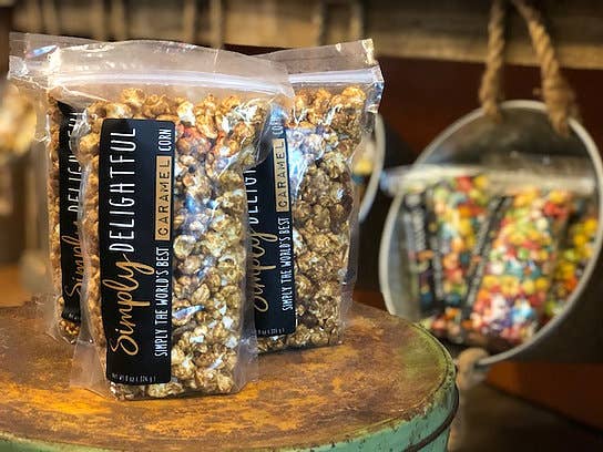Caramel Pecan Corn 8 oz